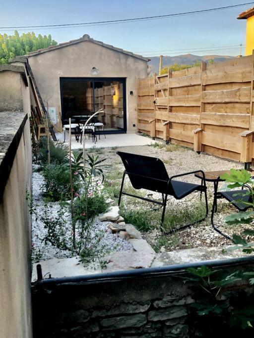 Lou Atenencia Villes-sur-Auzon Экстерьер фото
